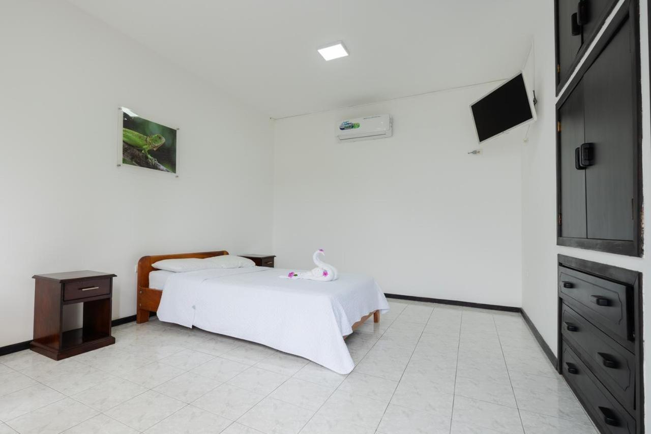 Hotel Pelican Bay Puerto Ayora  Zewnętrze zdjęcie